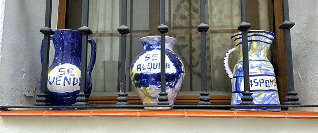 Art on windowsill. Photo © Karethe Linaae